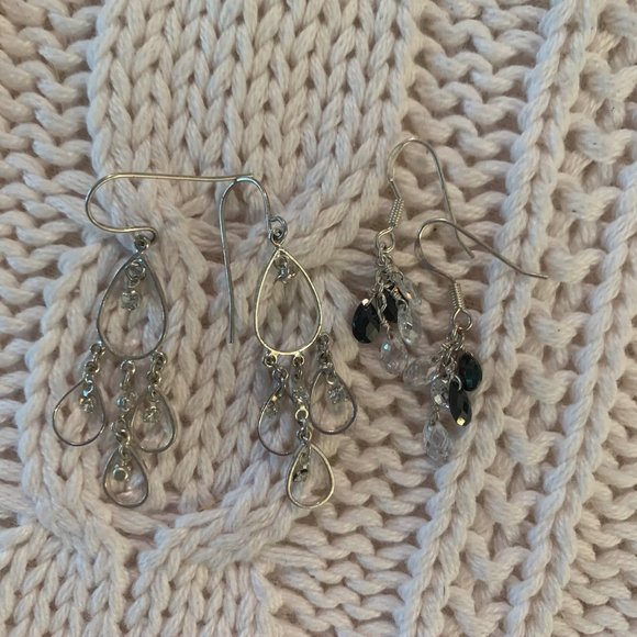 2 Pairs of Silver/Black Minimalist Earrings - Picture 1 of 3